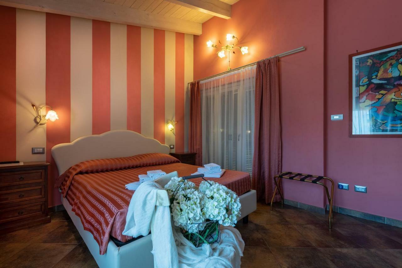 Villa Mery Casale Monferrato Eksteriør bilde